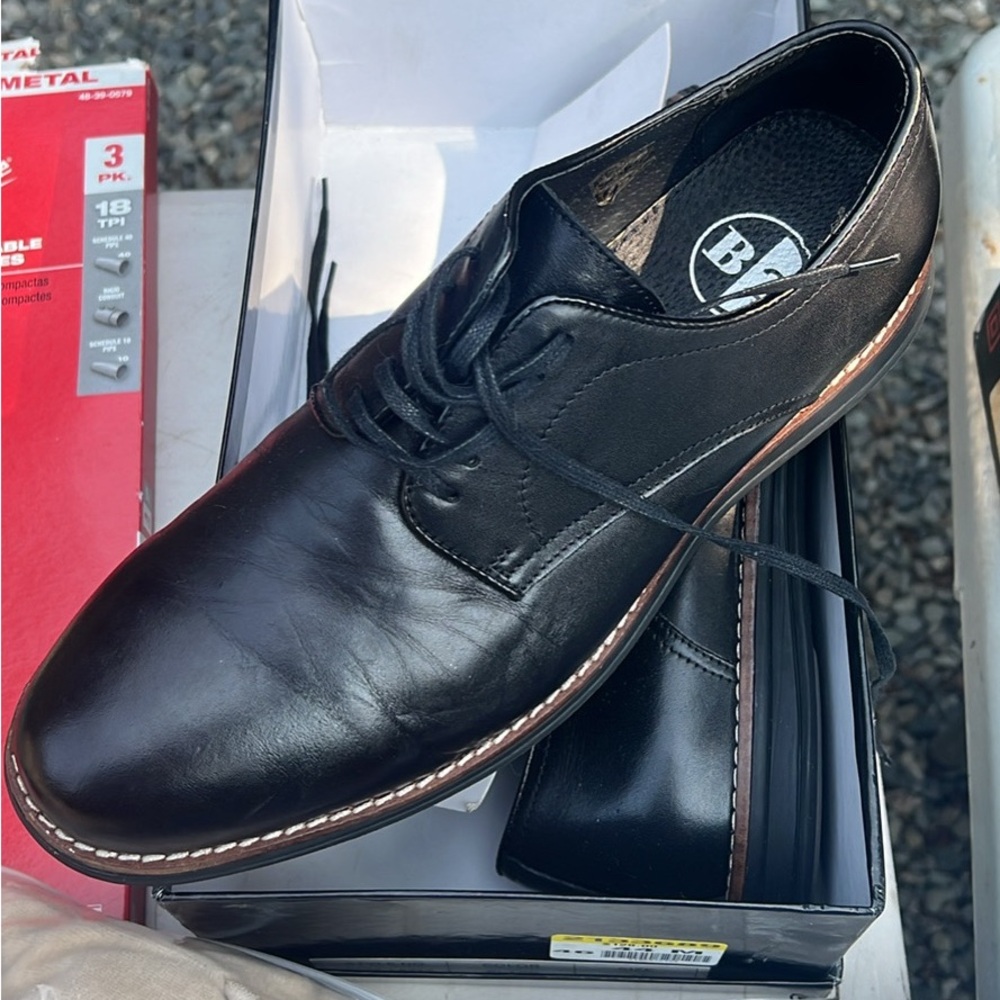 Elegant Black Leather Derby Shoes